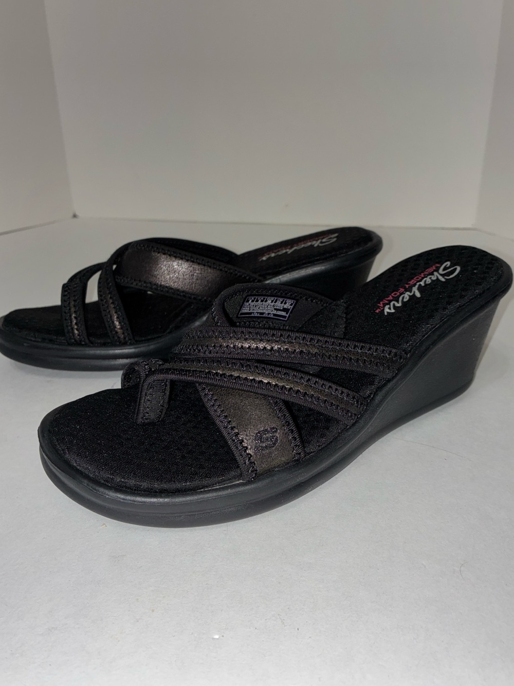 Skechers 8 Women's Slide Sandal Black Crisscross Straps & separated large toes - Picture 15 of 15